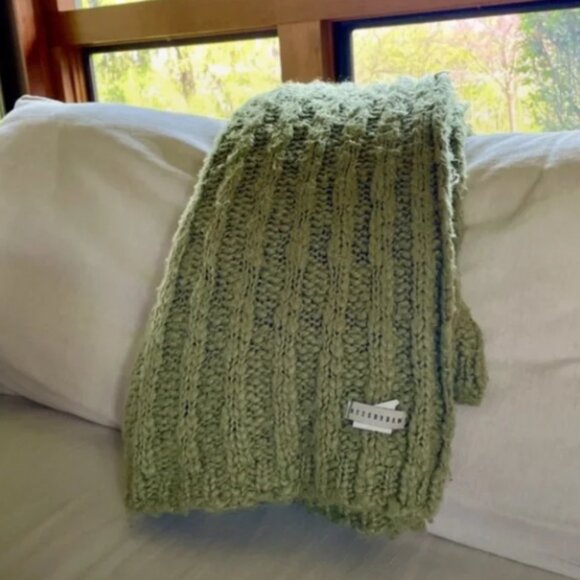 Pottery Barn Green Channel Throw Blanket - Picture 3 of 4